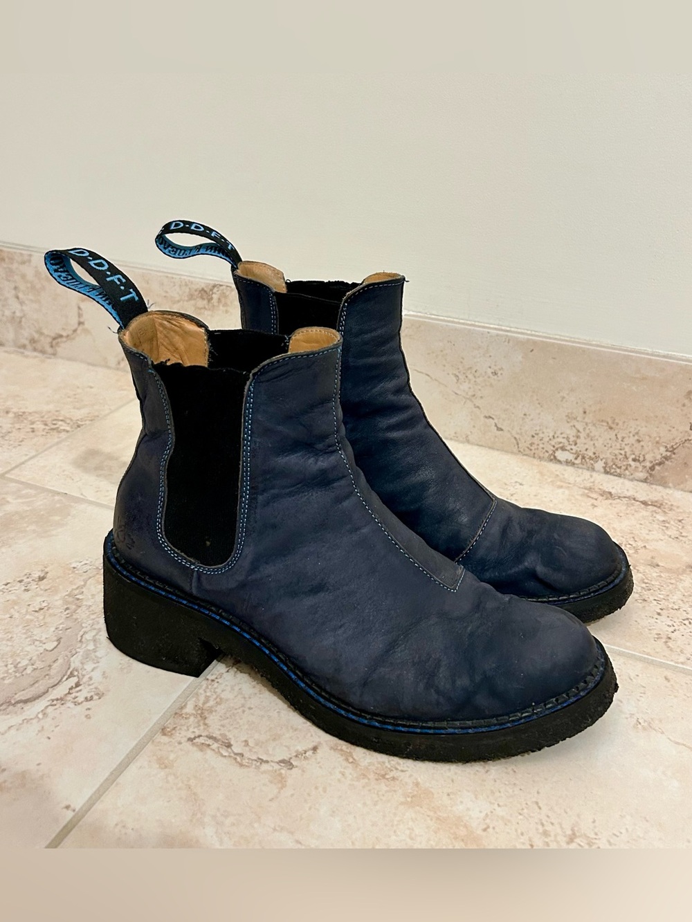 John Fluevog Slacker Nap Chelsea Boots, size 8.5, blue leather